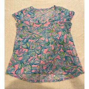 Lilly Pulitzer V-neck Top Large Pelican pink off the scales short sleeve